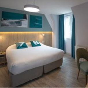 Room at the Marins hotel in Saint Malo